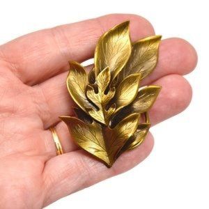 Jeri-Lou Vintage Bronze Gold Tone Scarf Clip